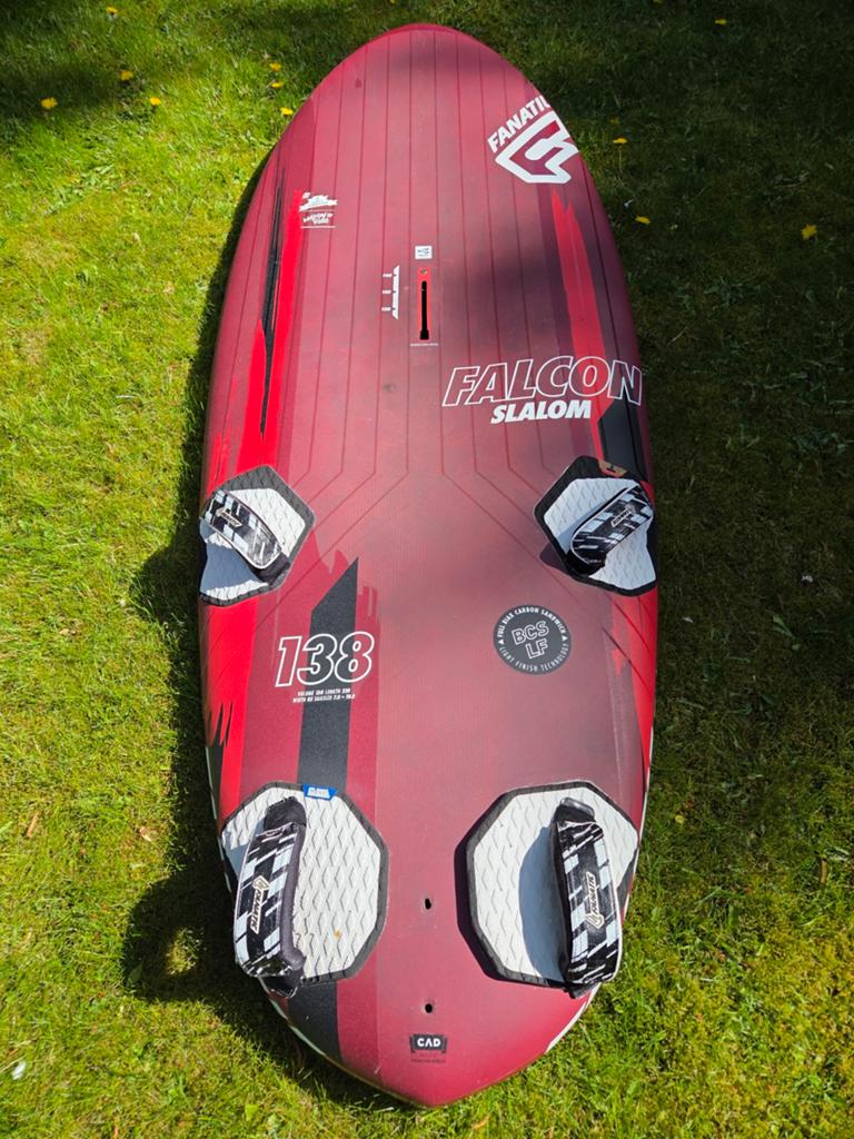 Fanatic Falcon Slalom TE 138L surfboard, Ophalen, Met draagtas, Minder dan 250 cm, Fanatic