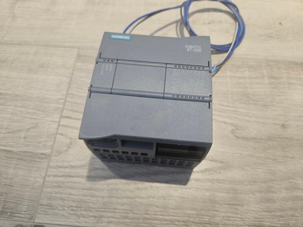 Siemens S7-1200 CPU 1212C DC/DC/DC 6ES7 212-1AE40-0XB0, Ophalen of Verzenden, Zo goed als nieuw