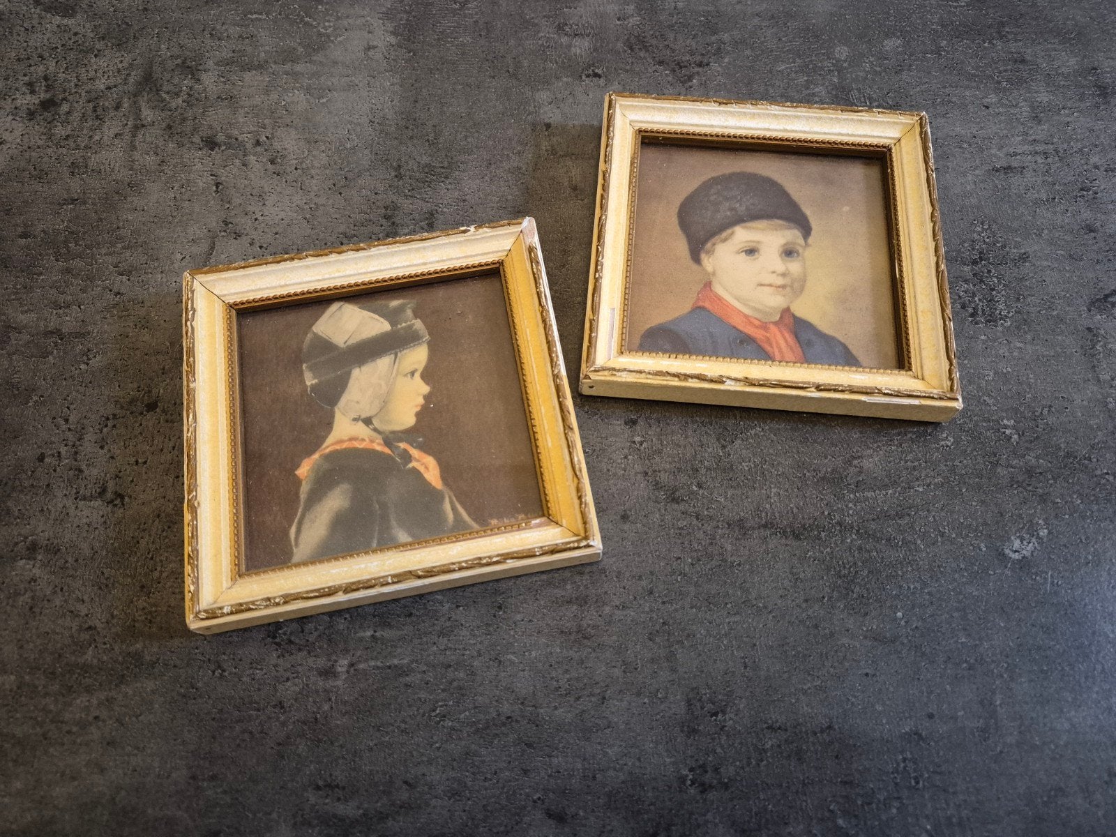 2 schattige klederdracht lijstjes, Ophalen of Verzenden