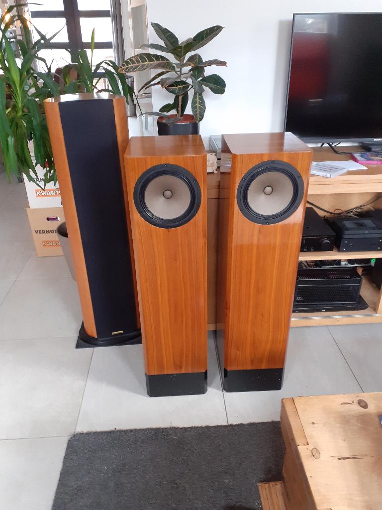 SOLO 50 Visaton zeer mooi gebouwd. B 200 breedband, Audio, Tv en Foto, Zo goed als nieuw, 60 tot 120 watt, Front, Rear of Stereo speakers