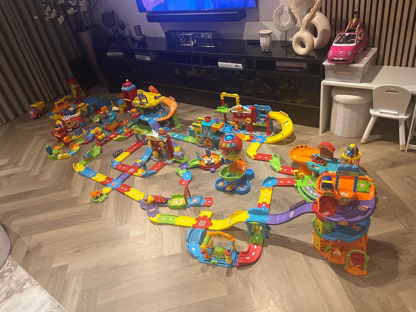 Heel veel Vtech toet toet autos, Kinderen en Baby's, Ophalen, Zo goed als nieuw