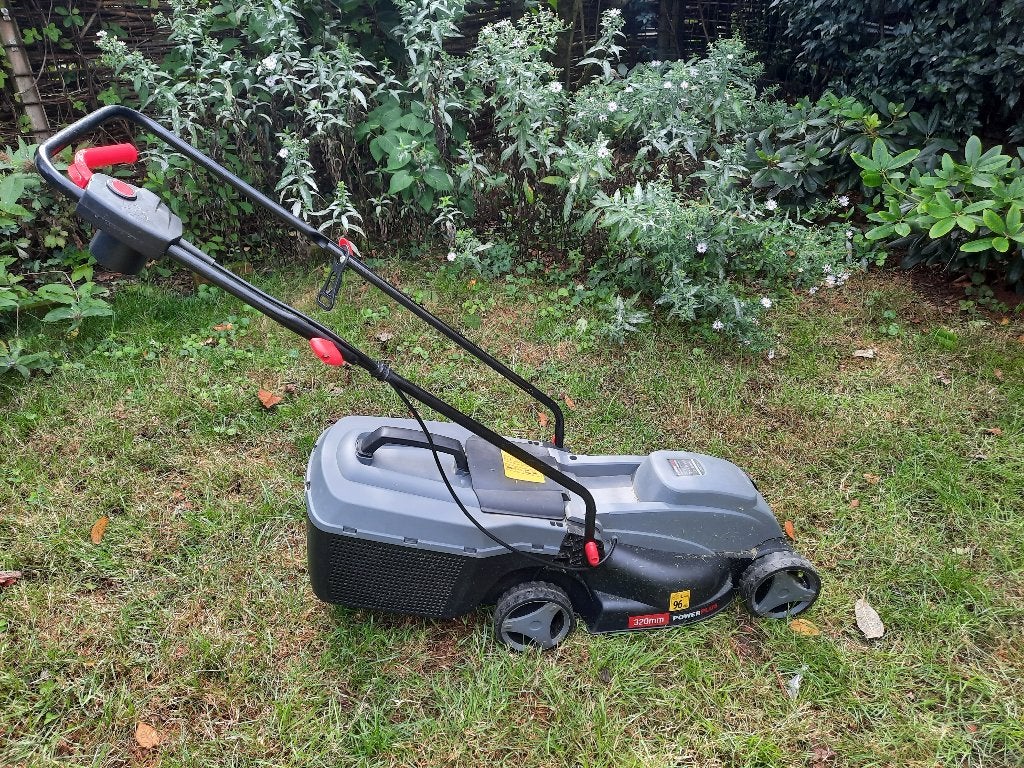 Grasmaaier Power Plus Defect, Ophalen, Cirkelmaaier, Gebruikt, Elektrische grasmaaier