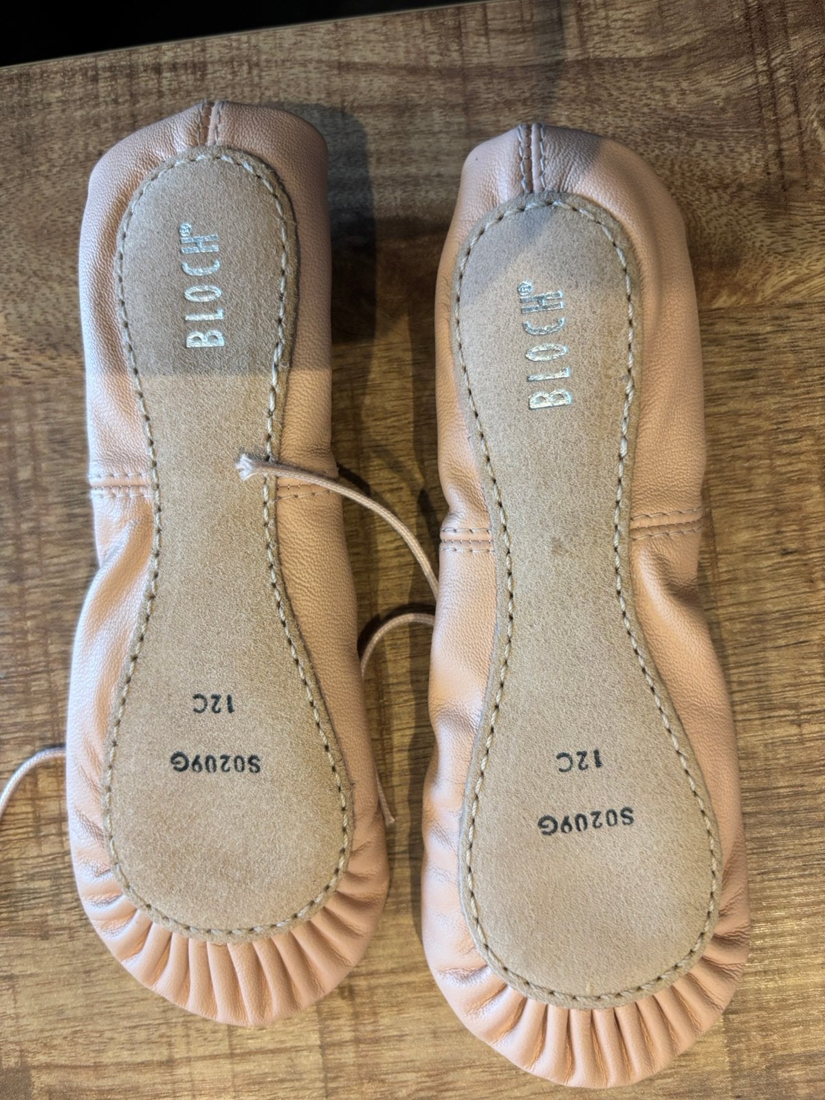 Nieuw! Bloch balletschoenen maat 31 / 12C. S0209G, Ophalen of Verzenden, Zo goed als nieuw, Schoenen