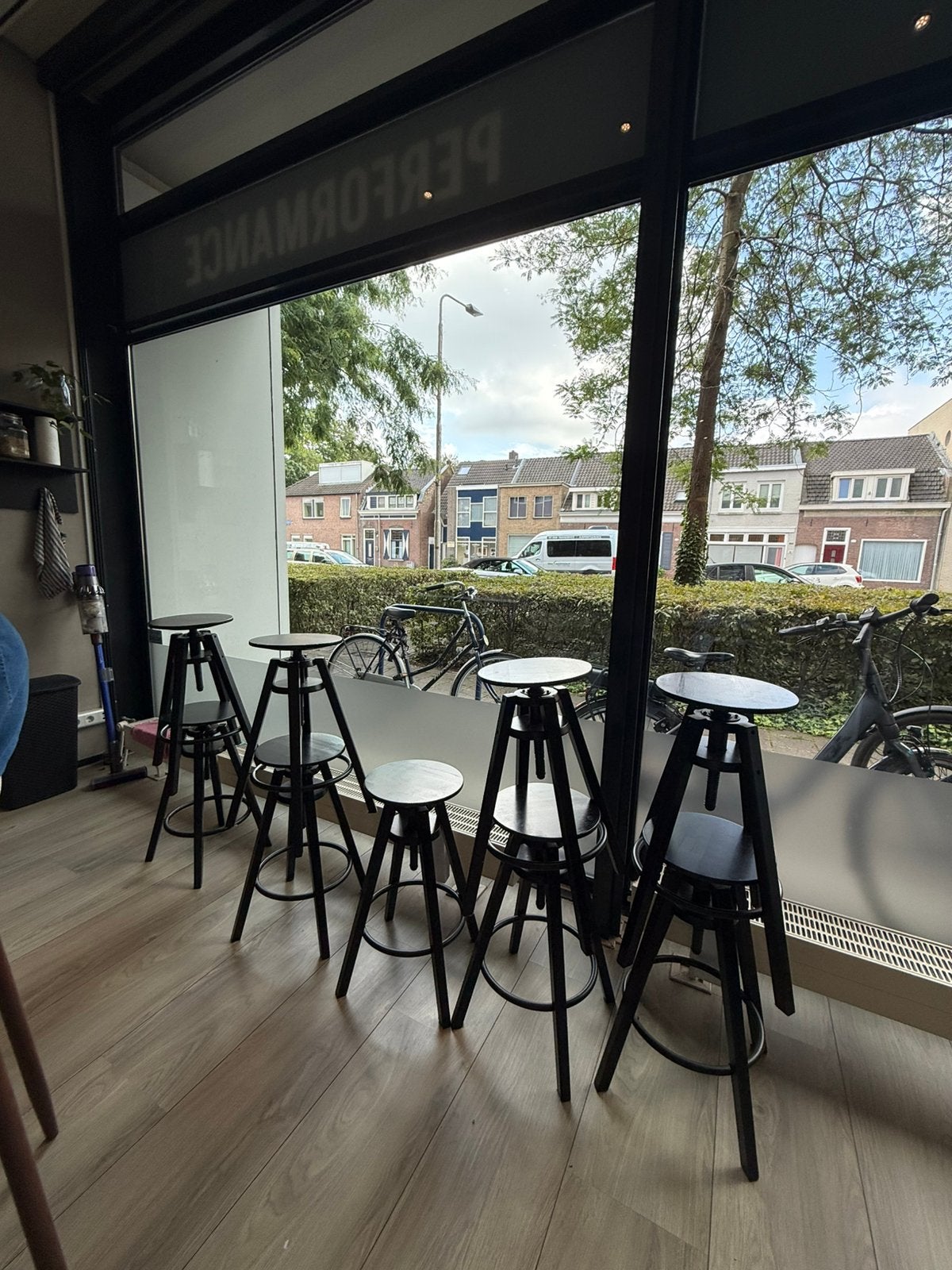 9 Houten Barkrukken - Ikea Dalfred, Huis en Inrichting, Barkrukken, Gebruikt, 60 tot 90 cm, Hout, 5 krukken of meer, In hoogte verstelbaar