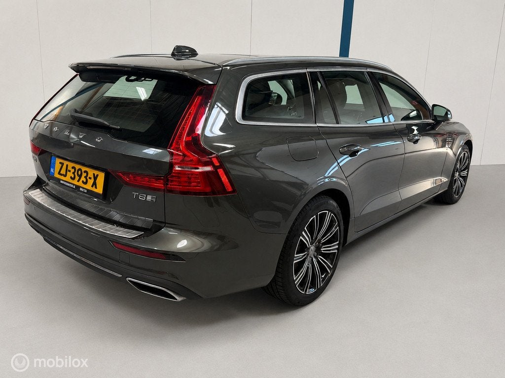Volvo V60 2.0 T8 AWD Inscription PANO / ADAPTIVE CRUISE / NL, Auto's, Automaat, Gebruikt, Euro 6, 4 cilinders