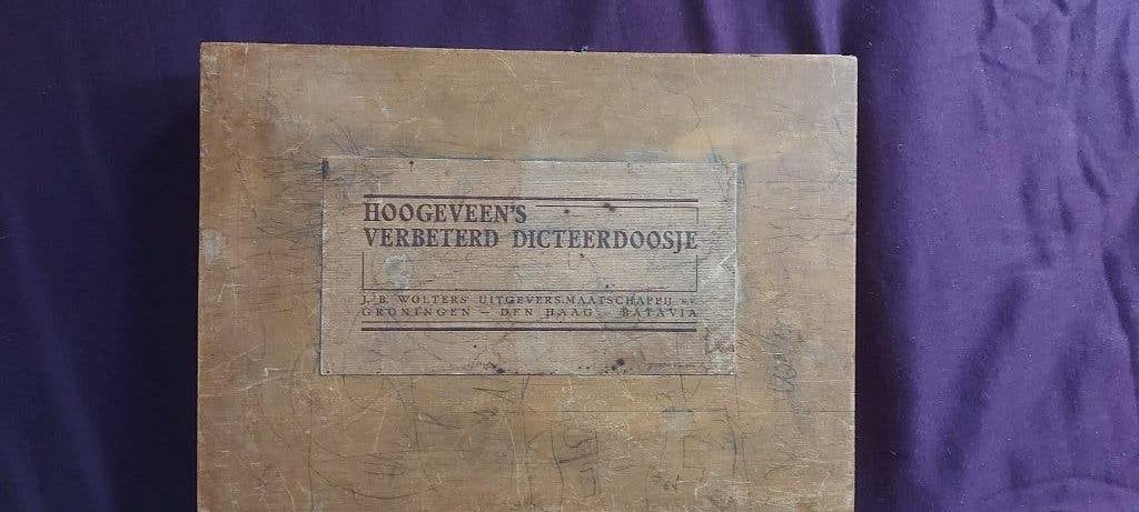Antiek Hoogeveen's leesplankje met letterdoos, Ophalen, Gebruikt