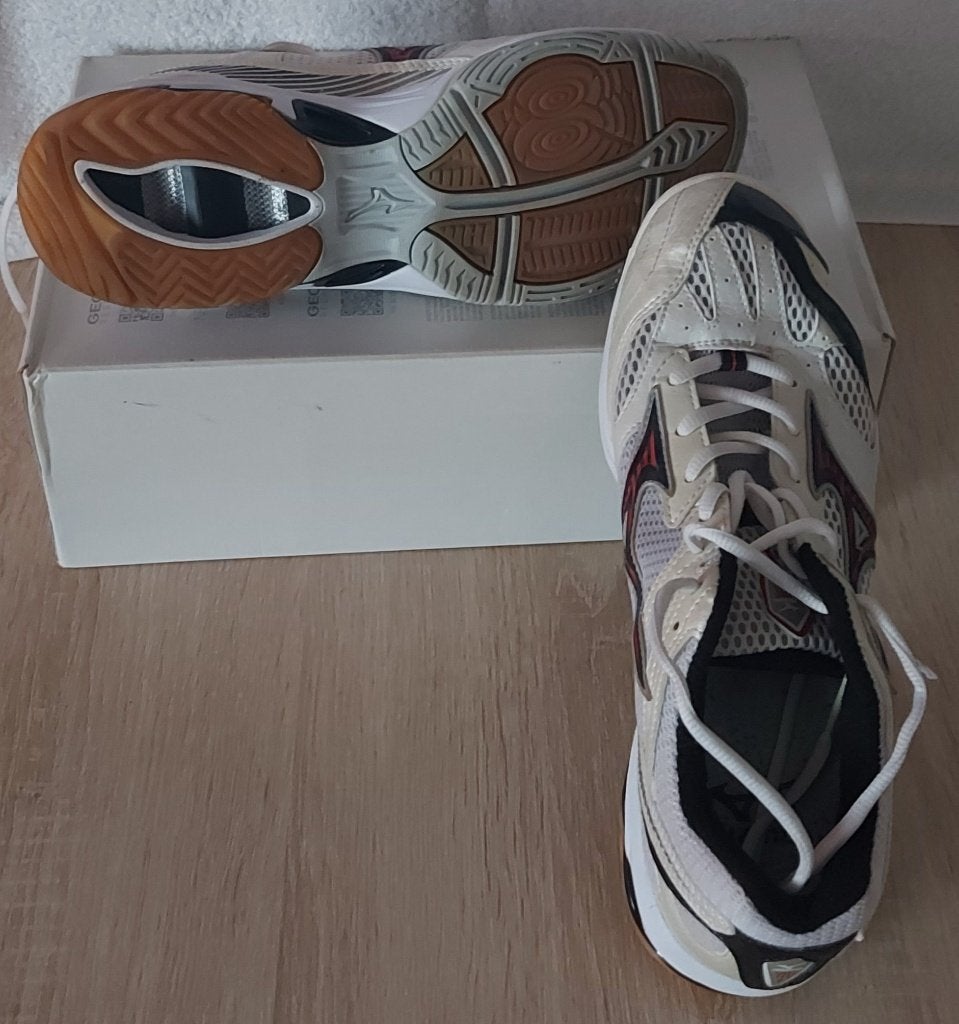 Mizuno Wave Spike 11, Zaalschoen, Ophalen of Verzenden, Zo goed als nieuw, Schoenen