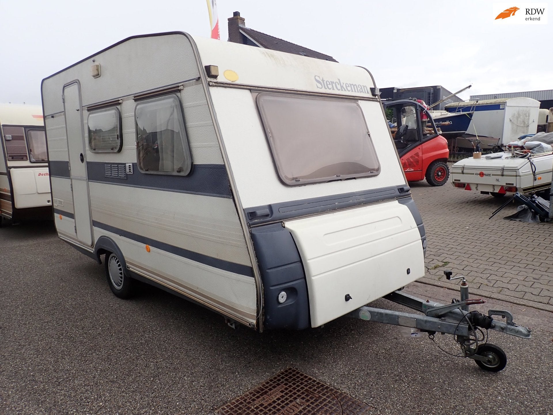 Sterckeman A 3701 met voortent en kenteken 1990, Info@sterckeman.nl, Sterckeman, Bedrijf, 500 - 750 kg