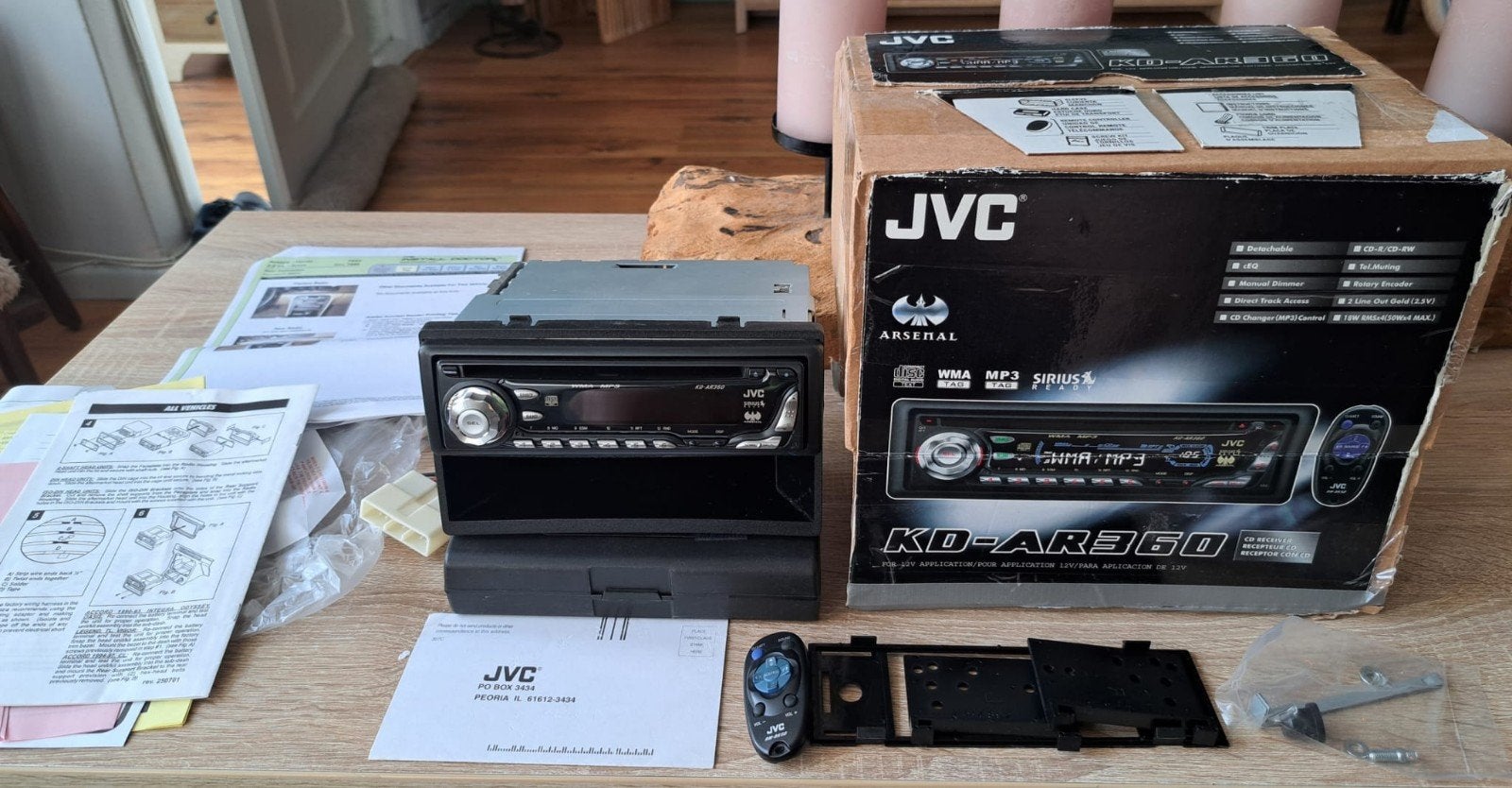 JVC KD-AR360 autoradio met CD/MP3-speler en Afstandbed., Ophalen of Verzenden, Zo goed als nieuw