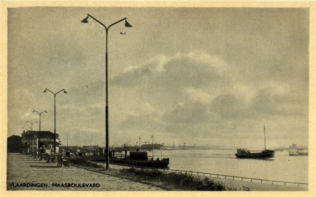 Vlaardingen. Maasboulevard - boot - ongelopen, Ophalen of Verzenden, 1920 tot 1940, Ongelopen, Zuid-Holland