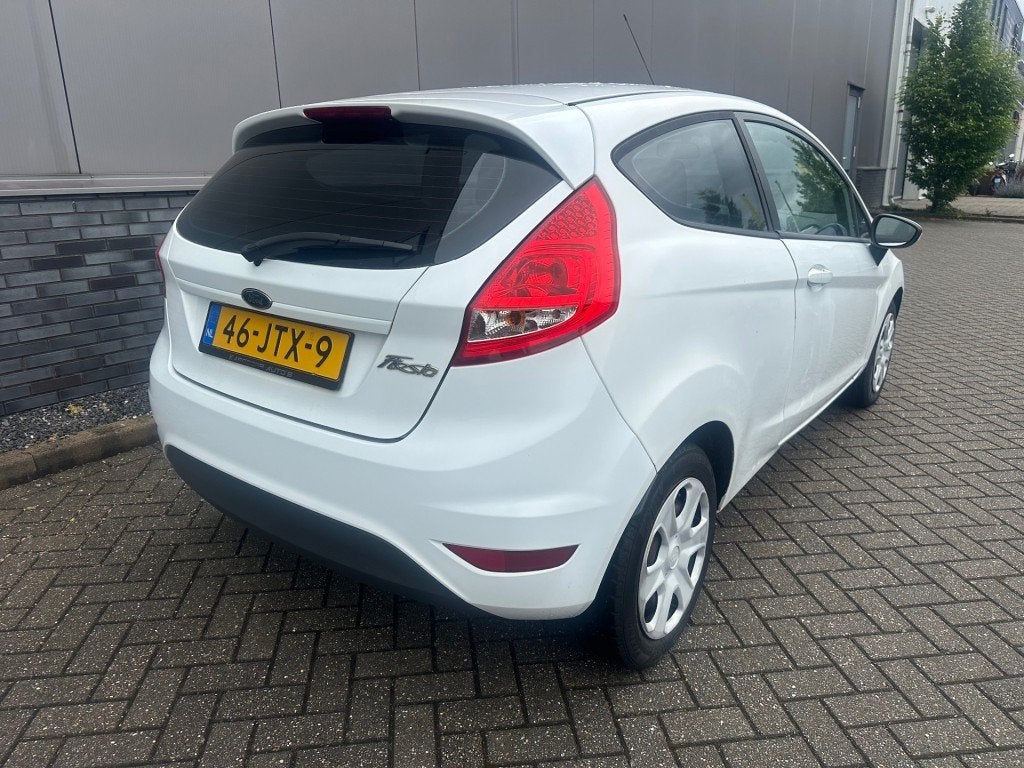 Ford FIESTA 1,2i +Airco, Auto's, Voorwielaandrijving, Euro 5, Gebruikt, 4 cilinders