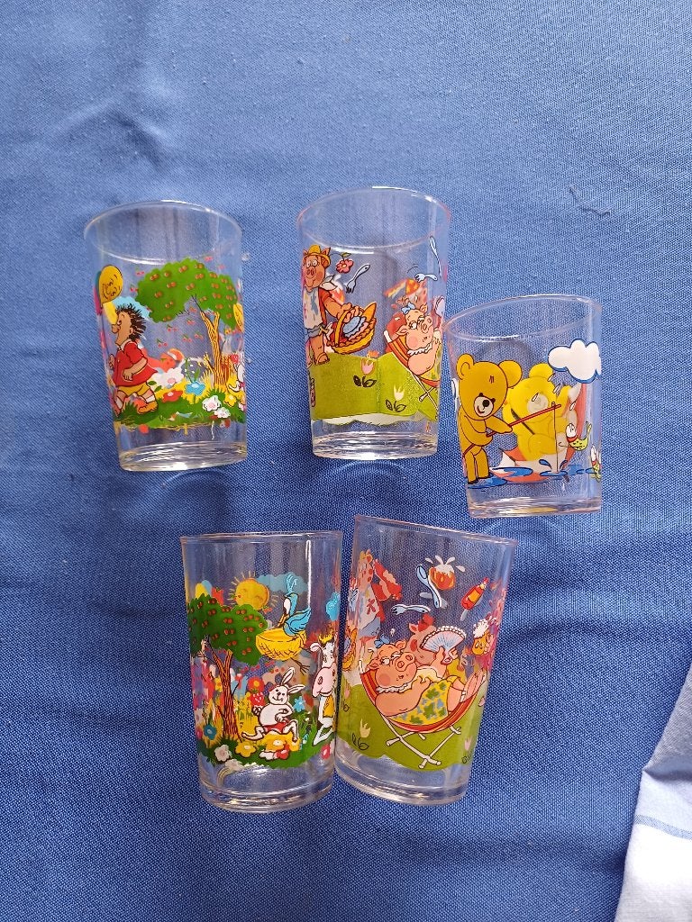 Kinderglazen met decor, Ophalen, Glas, Overige stijlen, Bord(en)