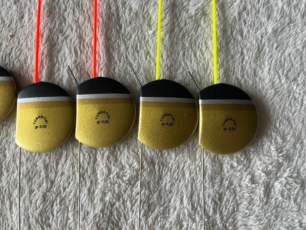 adv 244 / NIEUW serie 8 vlagdobbers TUBERTINI, Ophalen of Verzenden, Nieuw, Dobber of Lood