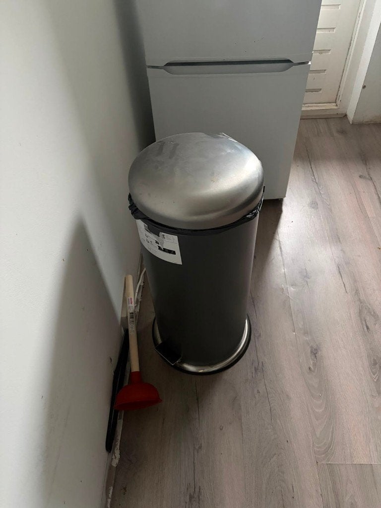 IKEA MJÖSA pedaalemmer, Huis en Inrichting, Ophalen, Met pedaal, Zo goed als nieuw, Metaal