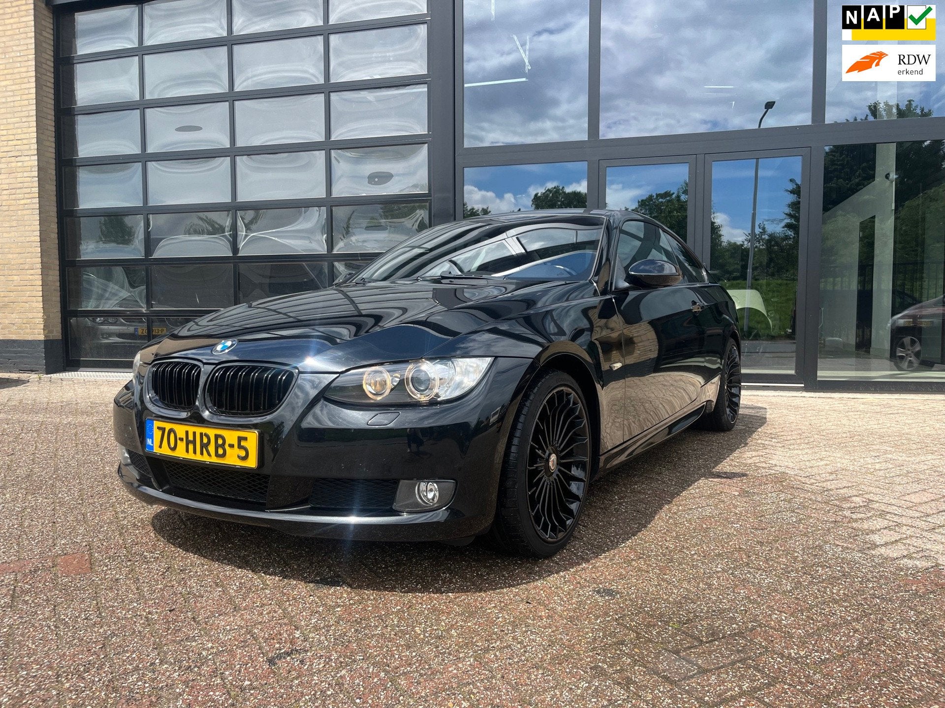 BMW 3-serie Coupé 325i , Navi, Leer/stof NL-Auto, Auto's, 745 kg, Achterwielaandrijving, Gebruikt, Zwart
