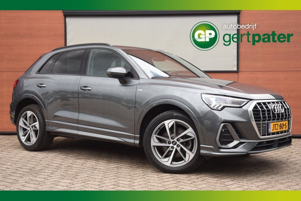 Audi Q3 45TFSI e 245PK S-line (Ex- en interieur) Camera/Stoe, Auto's, Gebruikt, Zwart, Hybride Elektrisch/Benzine, 13 kWh