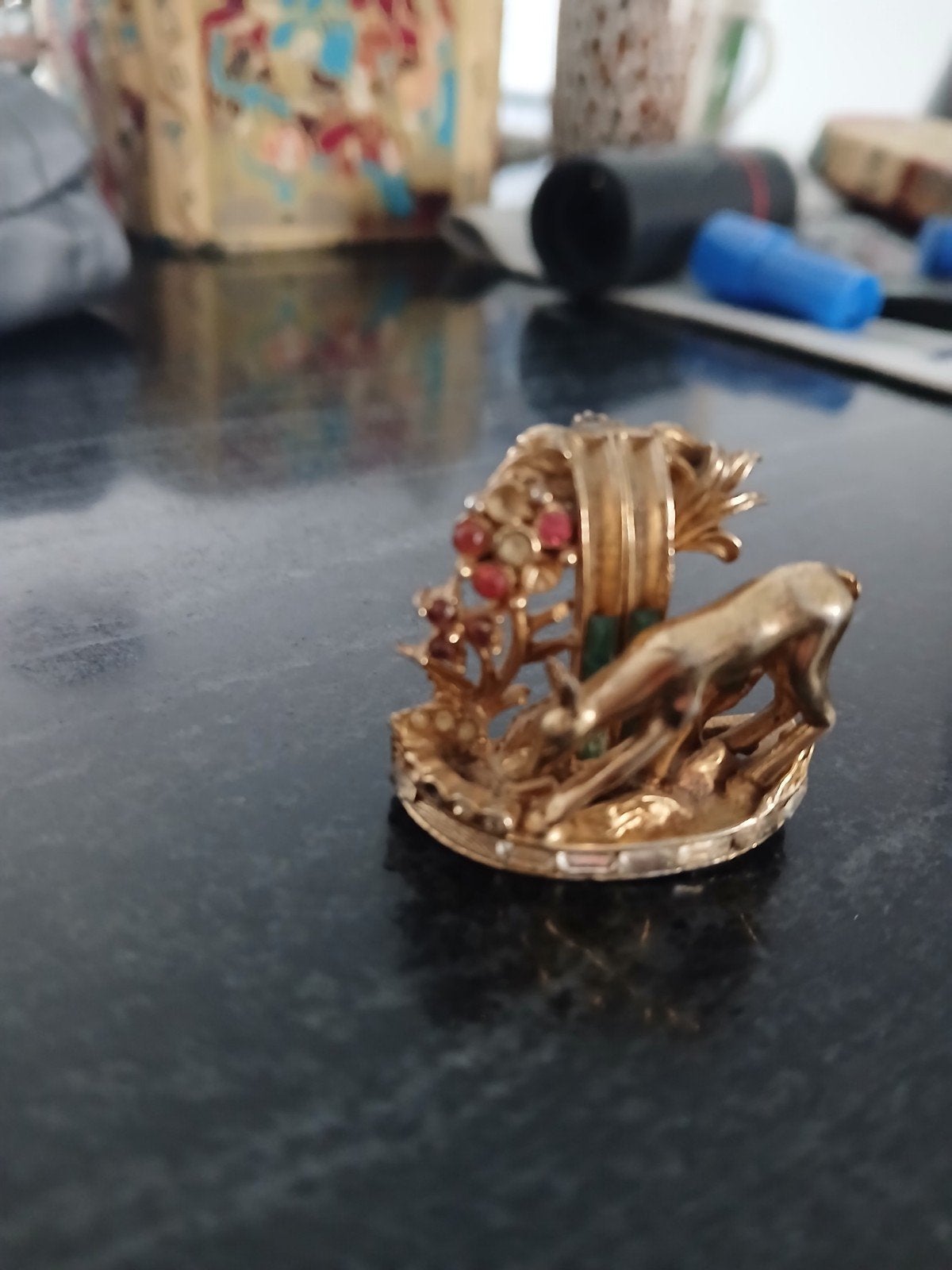 Vintage Charel New York "Hert bij Waterval" Broche (ca. 1950, Ophalen, Goud, Overige materialen