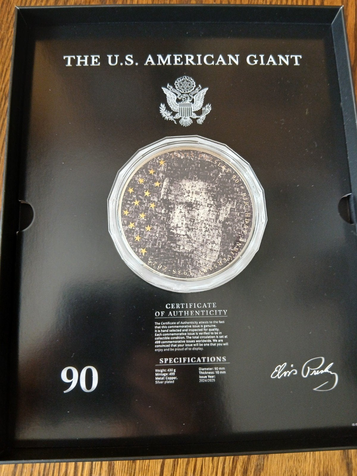 Elvis Presley 90th Birthday Anniversary Giant Coin, Postzegels en Munten, Ophalen of Verzenden, Midden-Oosten, Losse munt