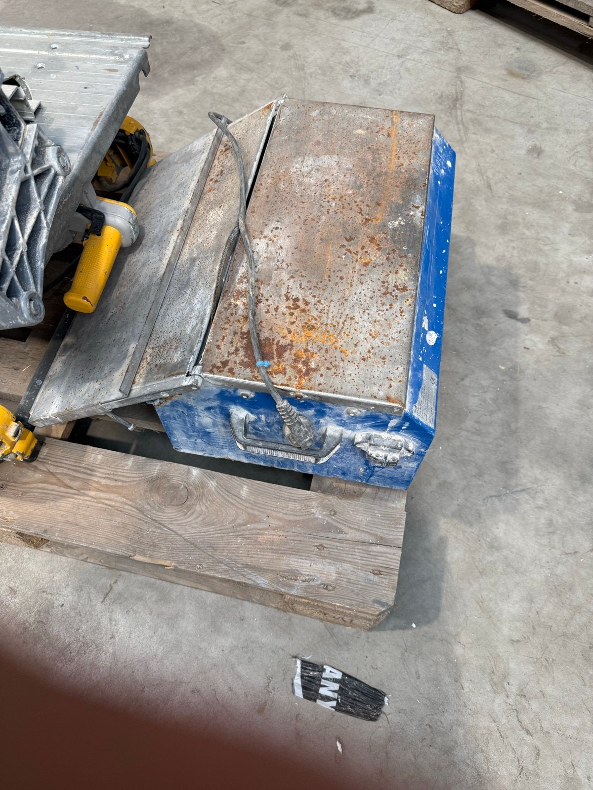Carat tegelzaag op water - 1.2kW, 230V, Gebruikt, 70 mm of meer, Overige typen, Ophalen of Verzenden