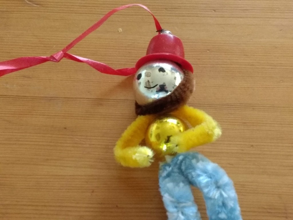 Vintage kerstbal uit jaren 60 figuur kerst poppetje handmade, Ophalen of Verzenden, Zo goed als nieuw