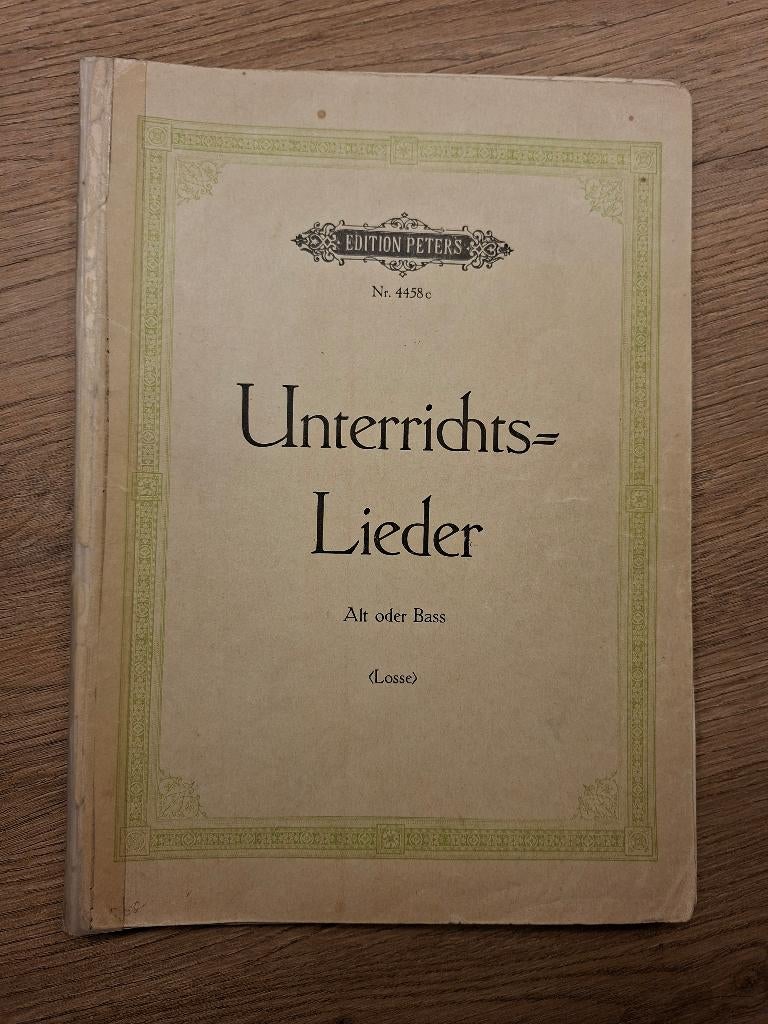 Unterrichtslieder, Gebruikt, Klassiek, Thema, Ophalen