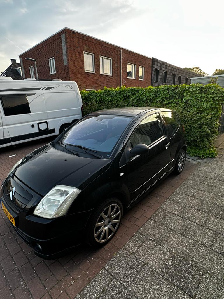 Citroën C2 1.4 VTR Sensodrive 2004 Zwart, 450 kg, 4 cilinders, 4 stoelen, Zwart