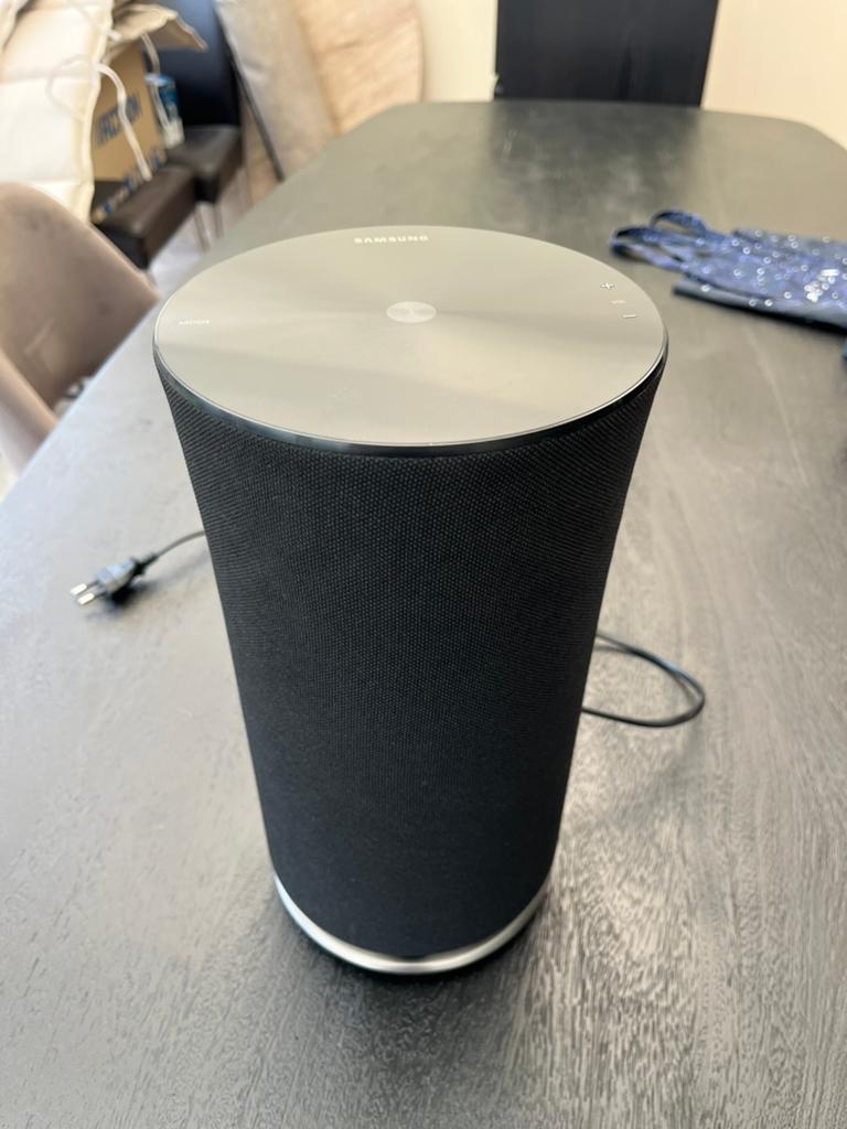 Samsung WAM5500/XN R5 360 Draadloze Multiroom Speaker, Audio, Tv en Foto, Luidsprekers, Ophalen of Verzenden, Zo goed als nieuw