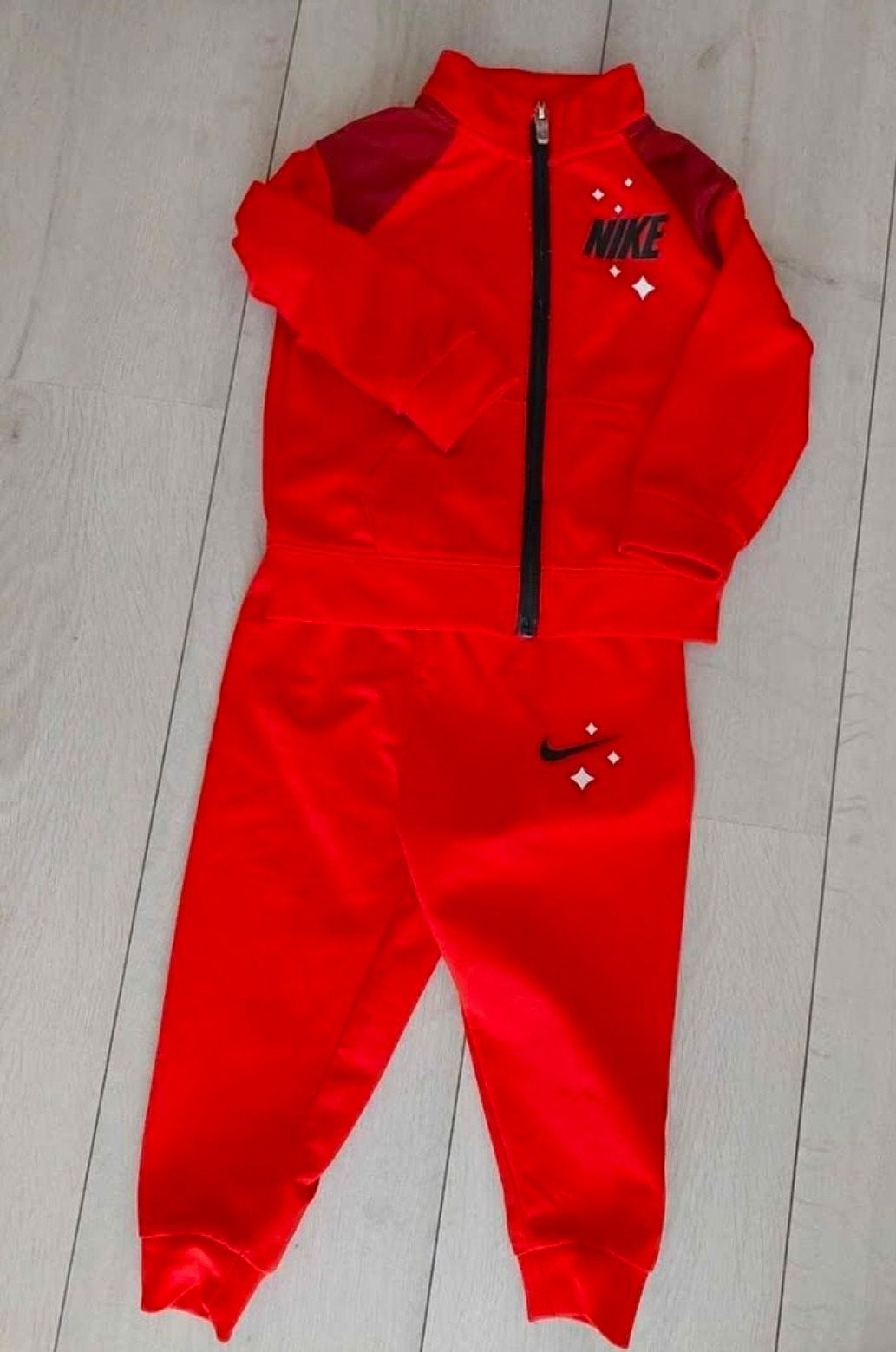 Nike pak 80, Kinderen en Baby's, Ophalen of Verzenden, Jongetje of Meisje, Pakje