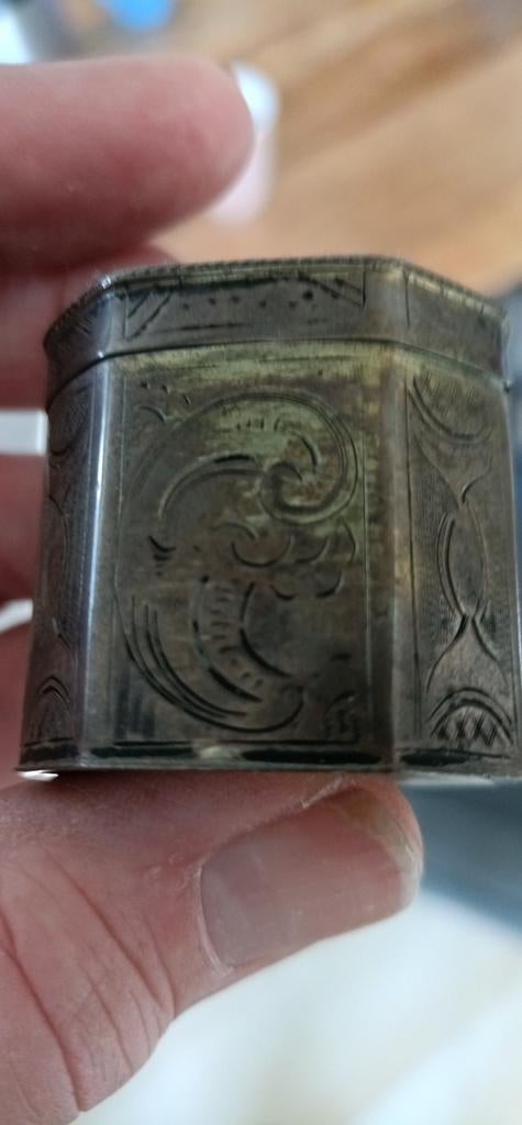 Antieke lodereindoosje, Antiek en Kunst, Antiek | Goud en Zilver, Ophalen of Verzenden