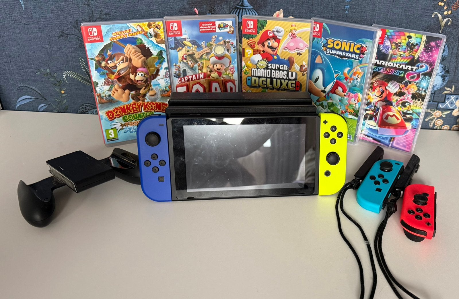 Nintendo Switch weinig gebruikt met spellen, Spelcomputers en Games, Spelcomputers | Nintendo Switch, Ophalen of Verzenden, Zo goed als nieuw