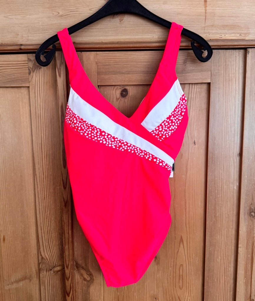 Nieuw Power Flower badpak rood – maat 38/M – met kaartje, Nieuw, Badpak, Ophalen of Verzenden, Power Flower
