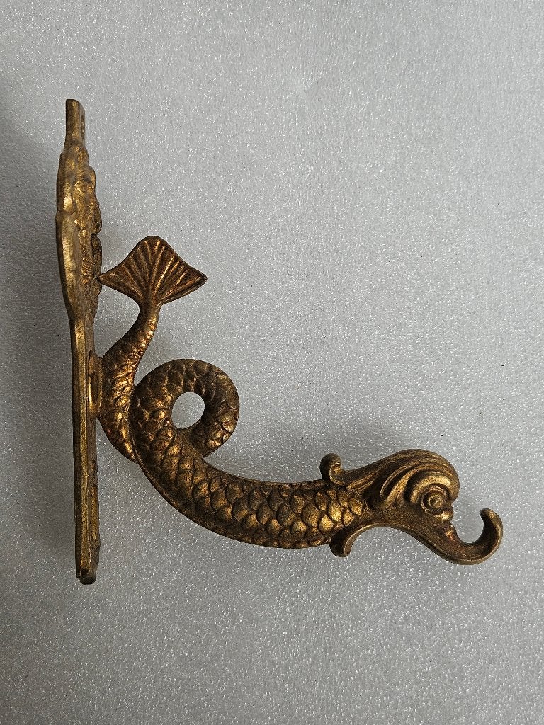Muurhaak met mythologische zeedraak,en Hercules (Lot 18), Wandkapstok, Gebruikt, Ophalen of Verzenden, Minder dan 100 cm