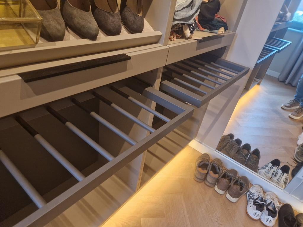 IKEA KOMPLEMENT Uittrekbare broekhanger PAX kast 3 stuks, Zo goed als nieuw, Met lade(s), Minder dan 100 cm, 25 tot 50 cm