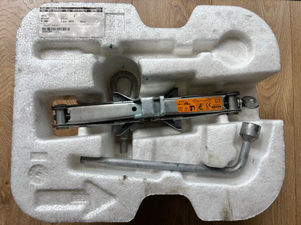 Krik Set voor Nissan Micra, Ophalen of Verzenden, Zo goed als nieuw, Manueel, Schaarkrik