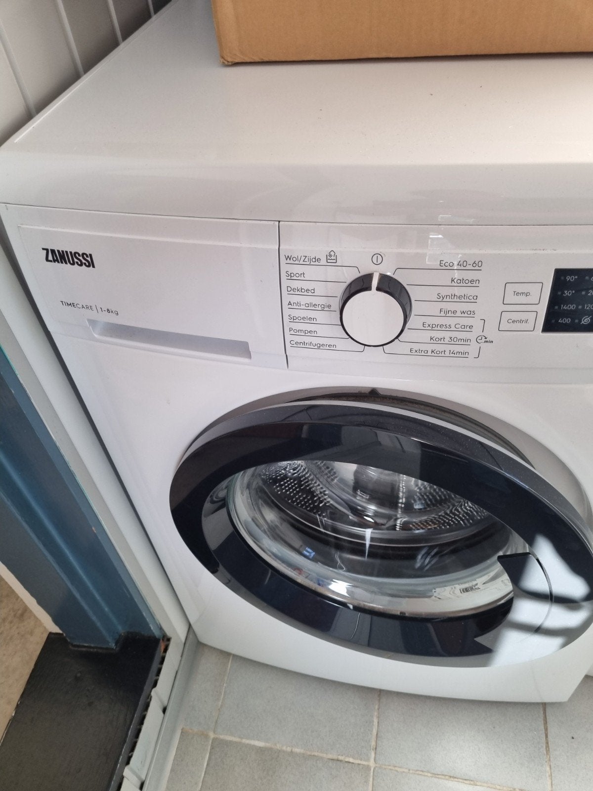 Zanusi wasmachine 6 jaar oud. Incl aankoopbon ivm verhuizen, Witgoed en Apparatuur, Ophalen, 1200 tot 1600 toeren, 85 tot 90 cm