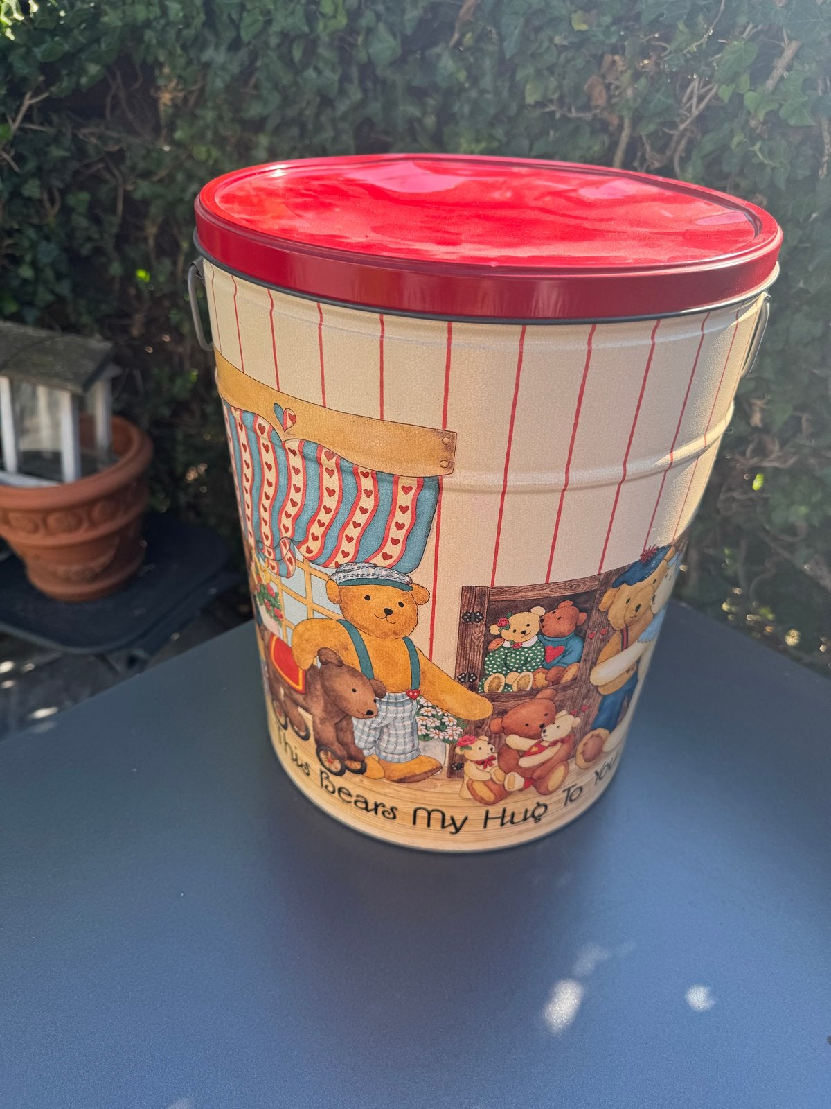 Vintage blikken trommel met teddyberen - 'This Bears My Hug, Ophalen of Verzenden, Gebruikt