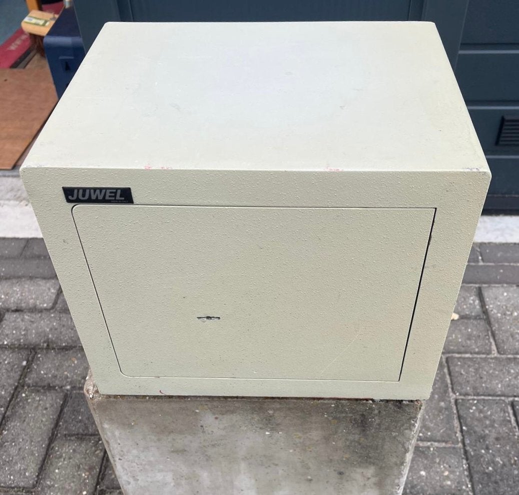 Juwel, inbraakwerende kluis, Type 6736, Ophalen, Zo goed als nieuw
