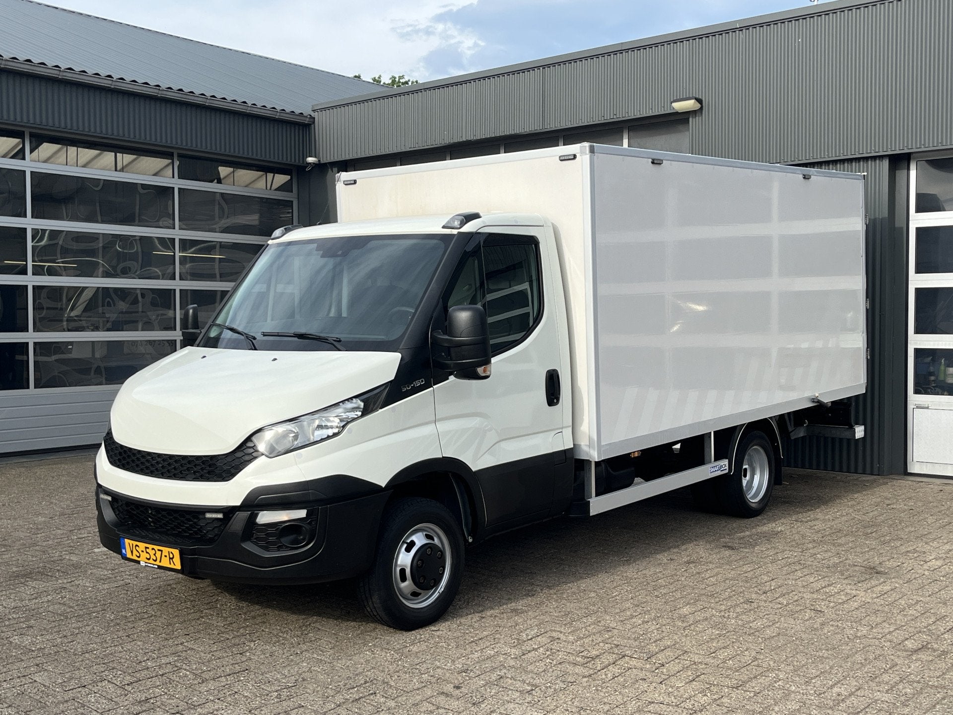 Iveco Daily 50C15 3.0 375 Servicewagen Trekhaak 3500kg Airco, Zwart, 4 cilinders, Iveco, Wit