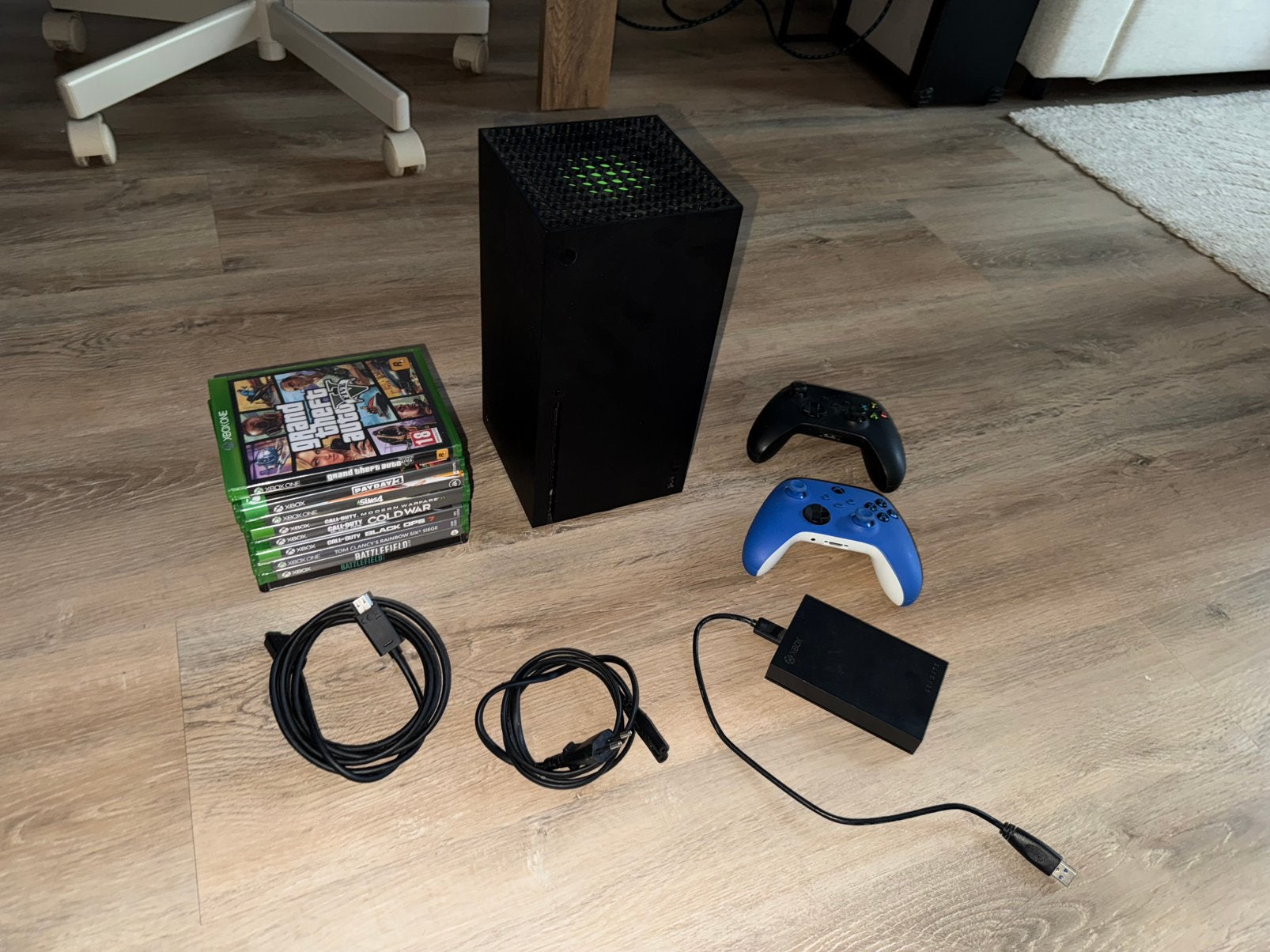Xbox series x, Spelcomputers en Games, Spelcomputers | Xbox One, Ophalen of Verzenden, Zo goed als nieuw, 500 GB, Met 2 controllers