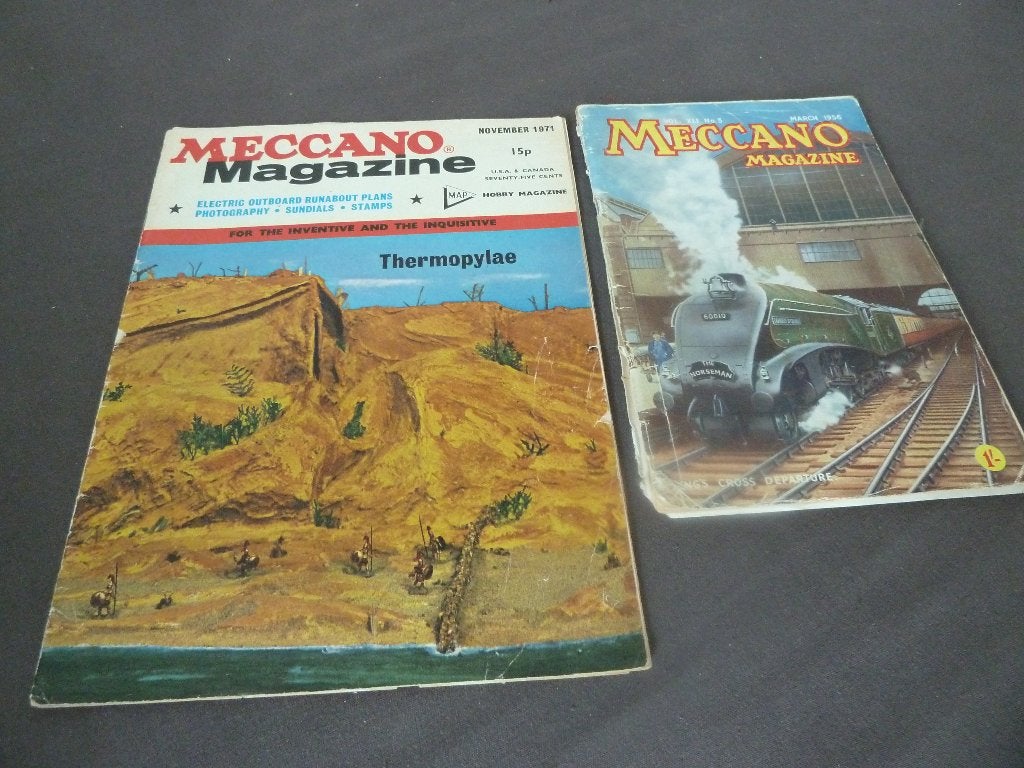 2 X OUDE >>>MECCANO<<< BLADEN  ( met veel info DINKY'S), Ophalen of Verzenden