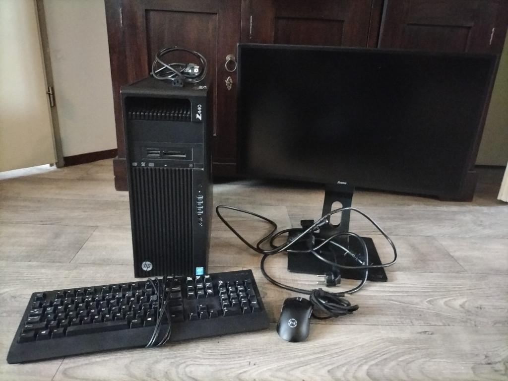 PC met accessoires (muis, beeldscherm, toetsenbord), Ophalen, 32 GB, Met monitor, Intel Xeon