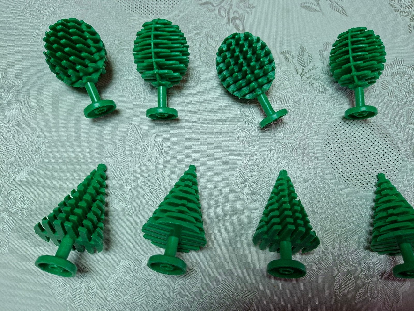 Lego bomen 4x rond en 4x spits, Ophalen of Verzenden