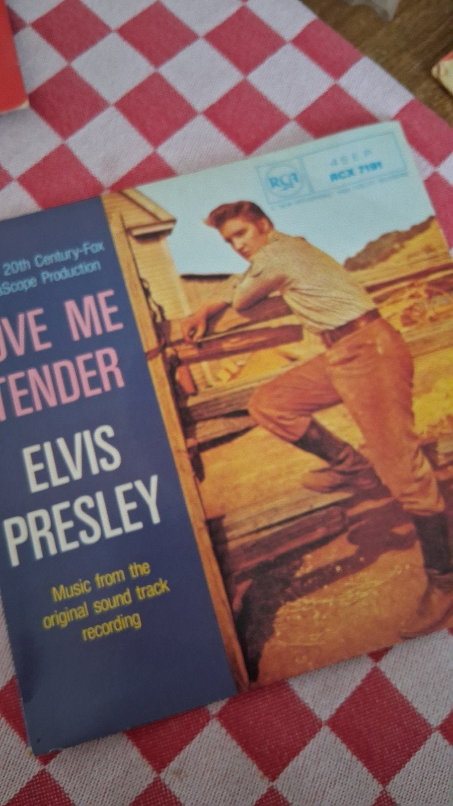 Elvis Presley - Love Me Tender - Single Vinyl (EP), Gebruikt, Fotohoes, 7 inch, Ophalen of Verzenden