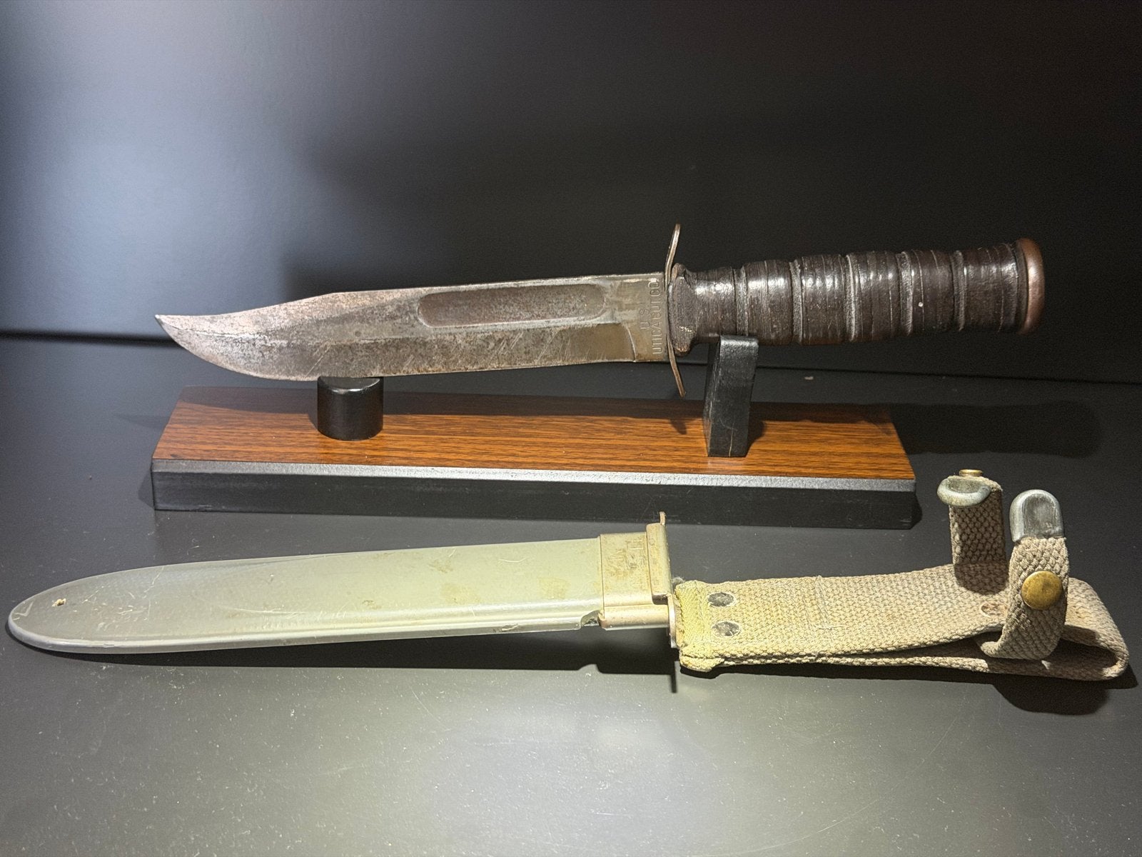 USN MK2 Gevechtsmes met schede, Verzamelen, Militaria | Algemeen, Ophalen of Verzenden, Marine, Amerika, Mes of Dolk