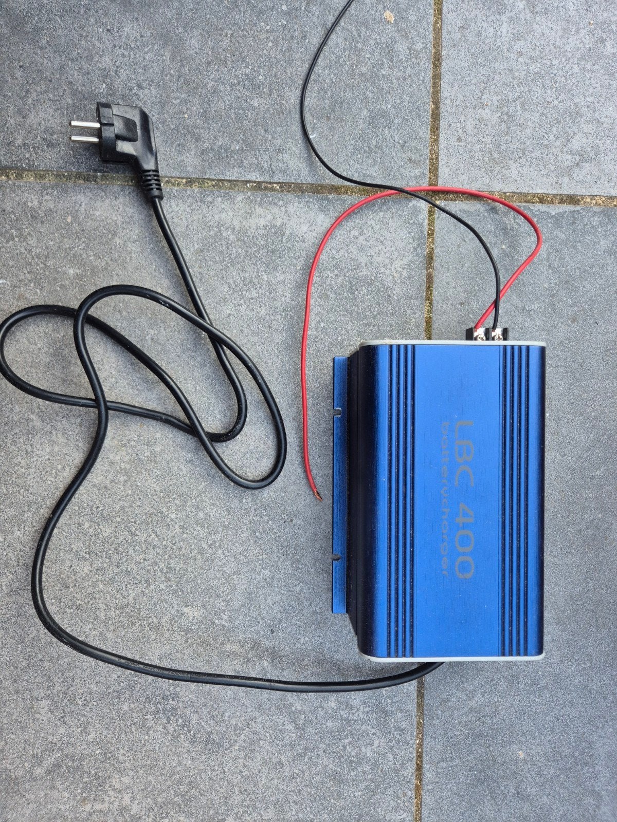 LBC412 acculader., Ophalen of Verzenden, Gebruikt