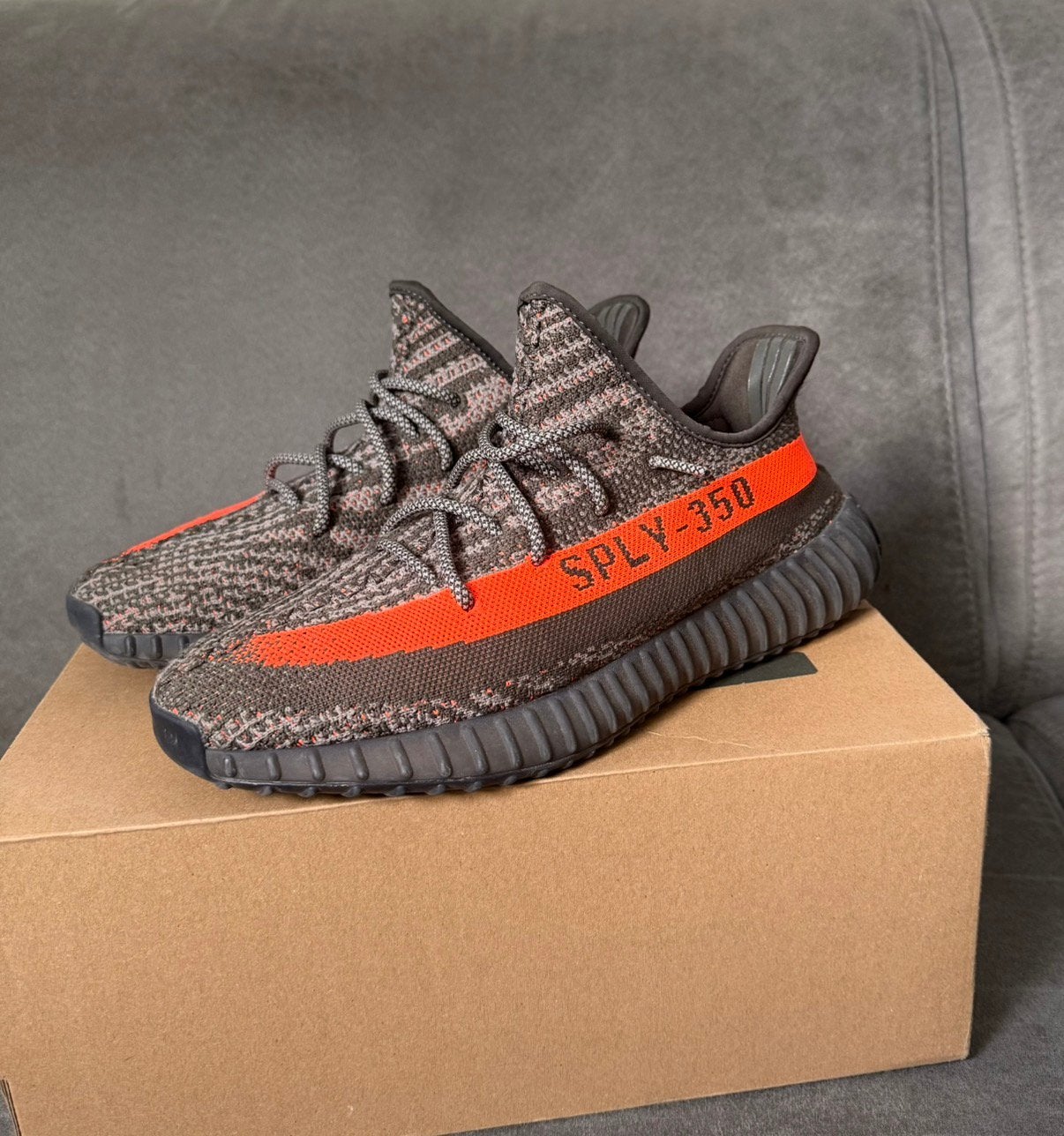Yeezy Boost 350 V2 Beluga, Ophalen of Verzenden, Zo goed als nieuw, Overige kleuren