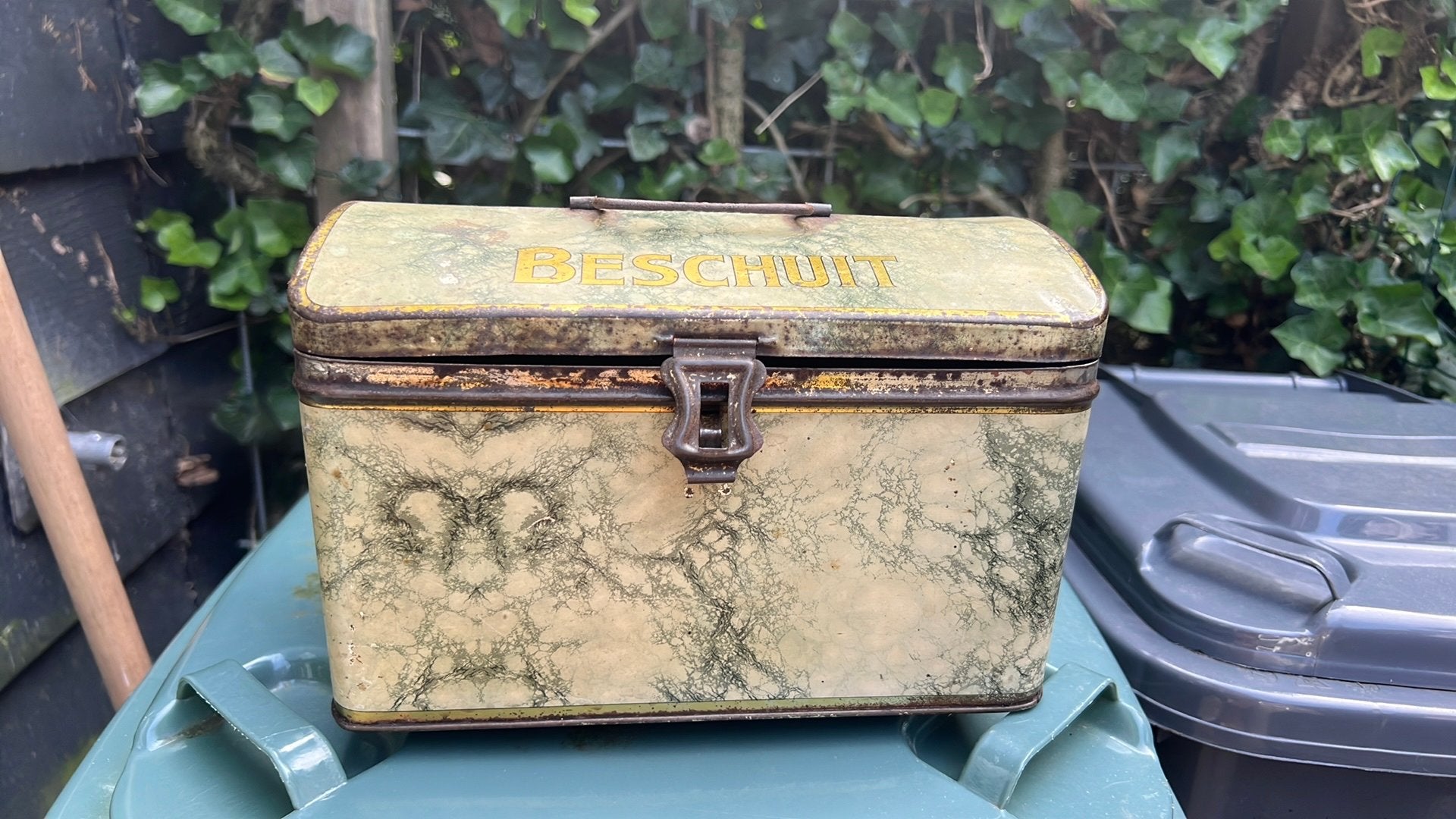 Beschuitbus, Ophalen of Verzenden, Gebruikt