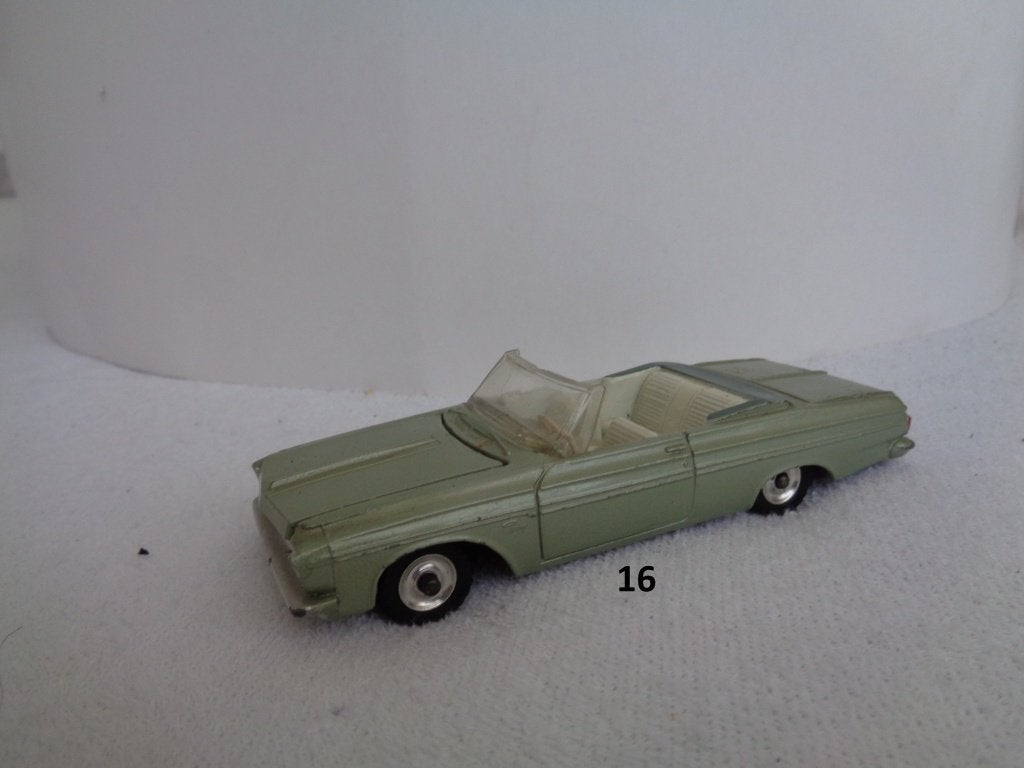 dinky toys plumouth fury cabriolet, Hobby en Vrije tijd, Ophalen of Verzenden, Zo goed als nieuw, Auto, Corgi