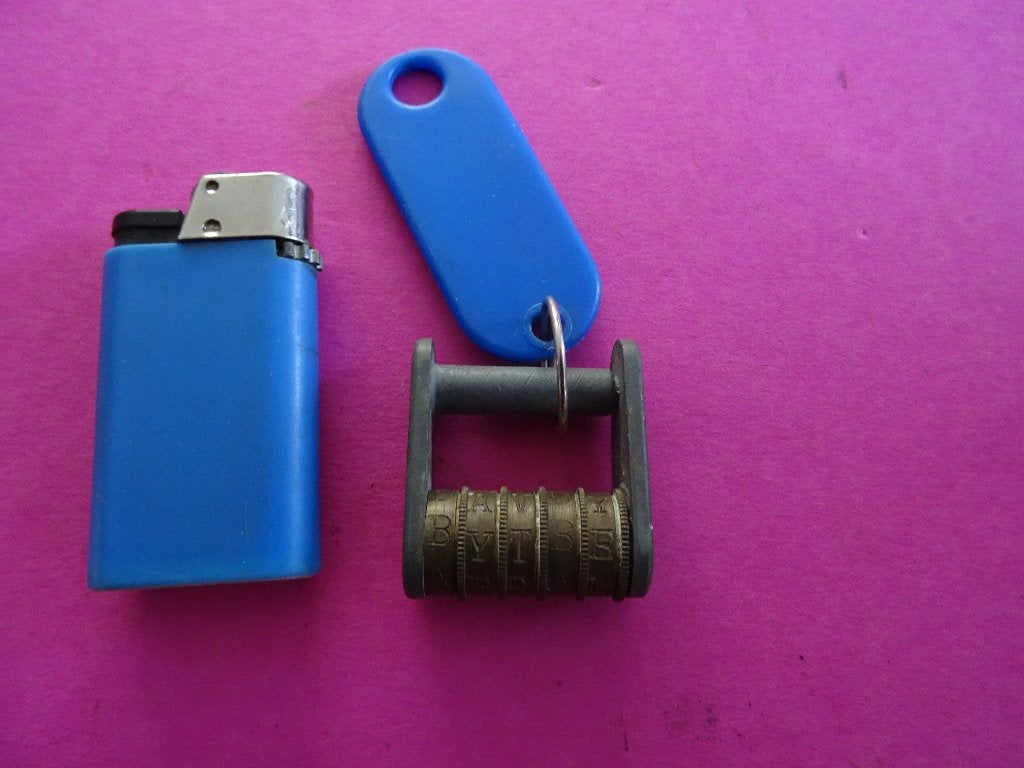 ANTIEK CODE LETTER HANGSLOT SLOT SLOTEN SLEUTEL HANGSLOTEN, Ophalen of Verzenden