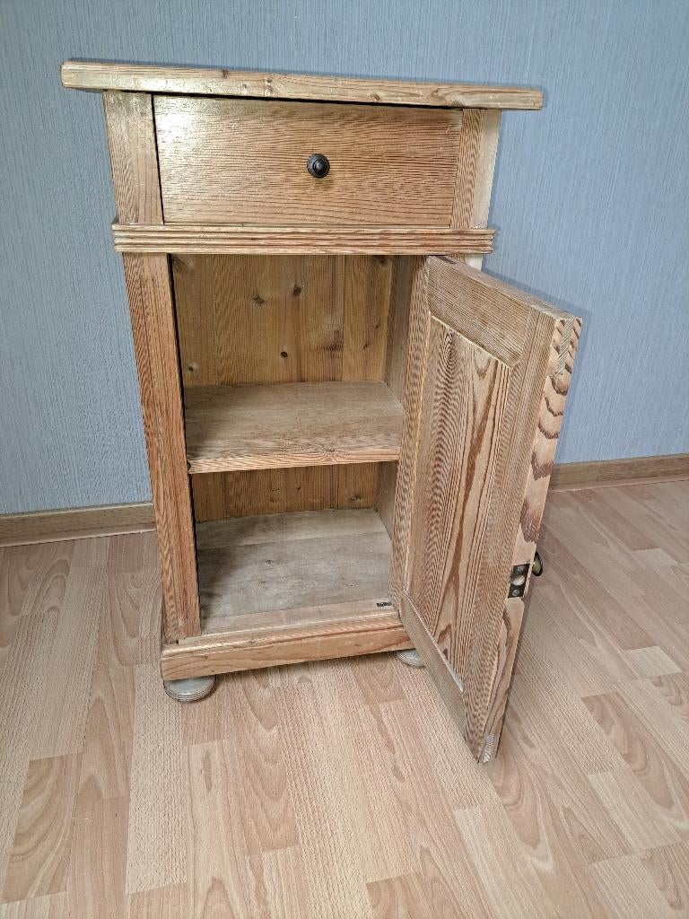 grenen nacht/hal kastje, Huis en Inrichting, Slaapkamer | Nachtkastjes, Ophalen, Gebruikt, 45 tot 65 cm, 70 cm of meer
